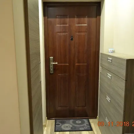 Студио Дани Apartment *